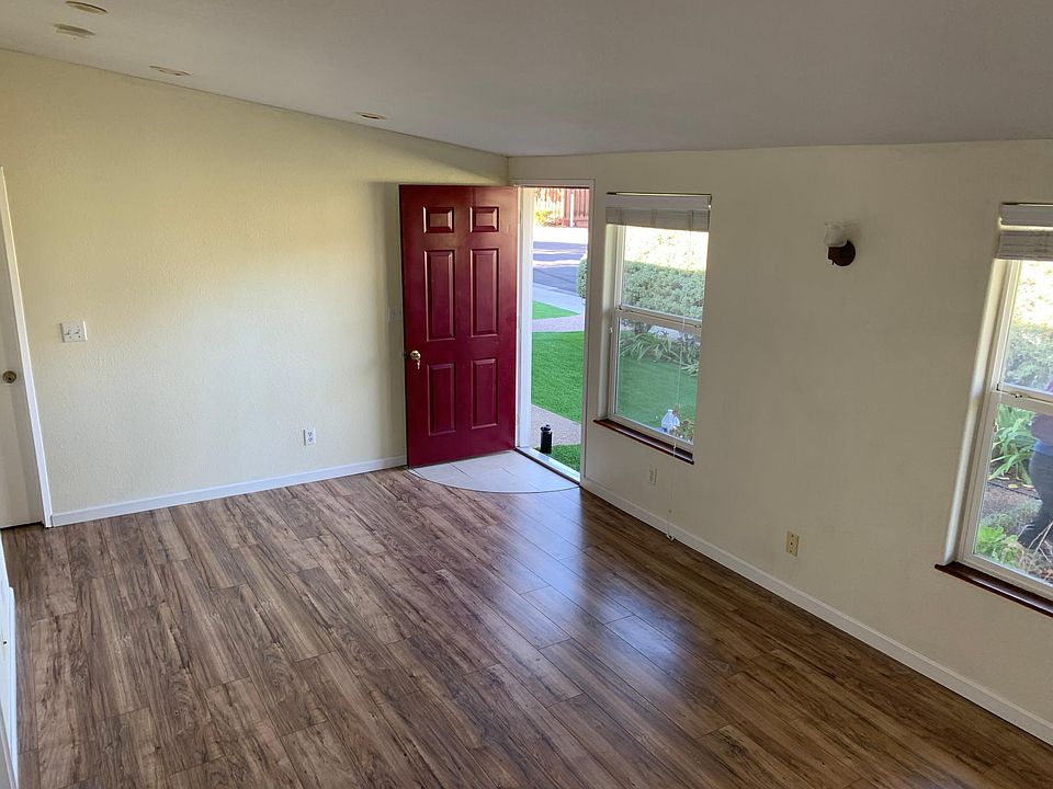 1st image of 180 El Verano Ave