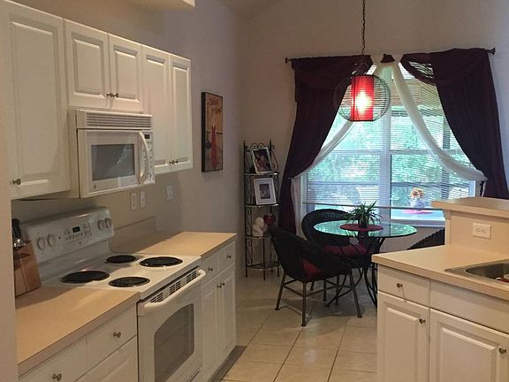 4th image of 1054 Jardin Dr