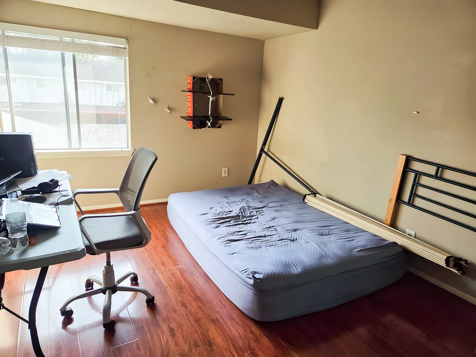 4 bed, 2.5 bath, 2000 sqft, $615 — Photo 1