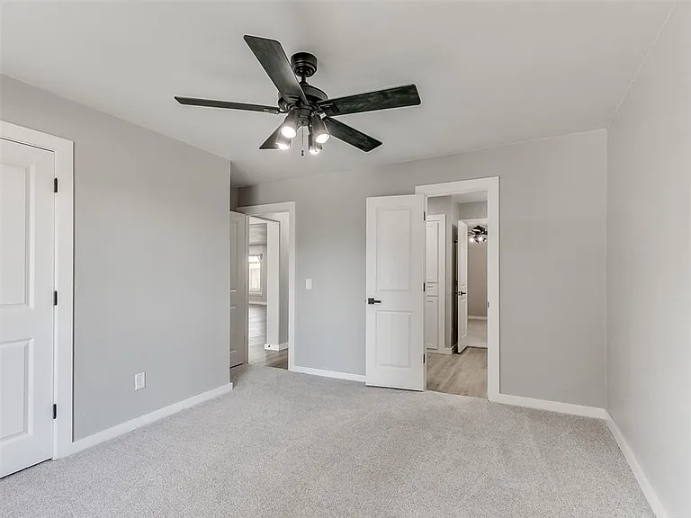 6917 Woodridge Ave — Photo 31