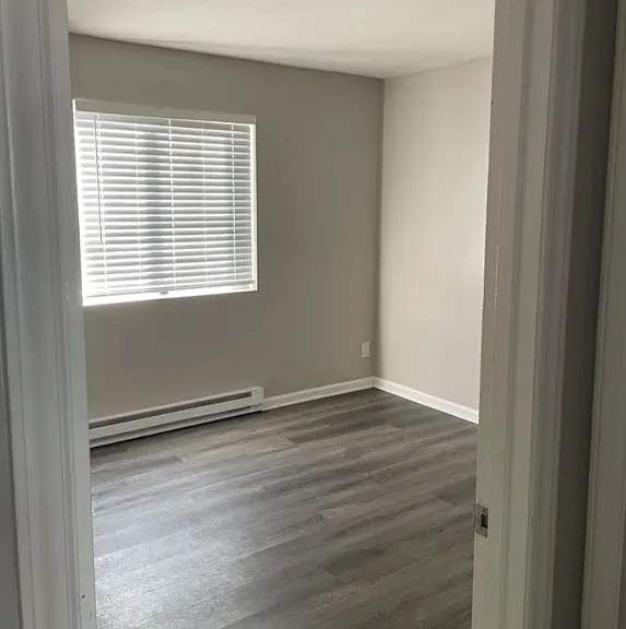 414 Raynor St #D2 — Photo 5