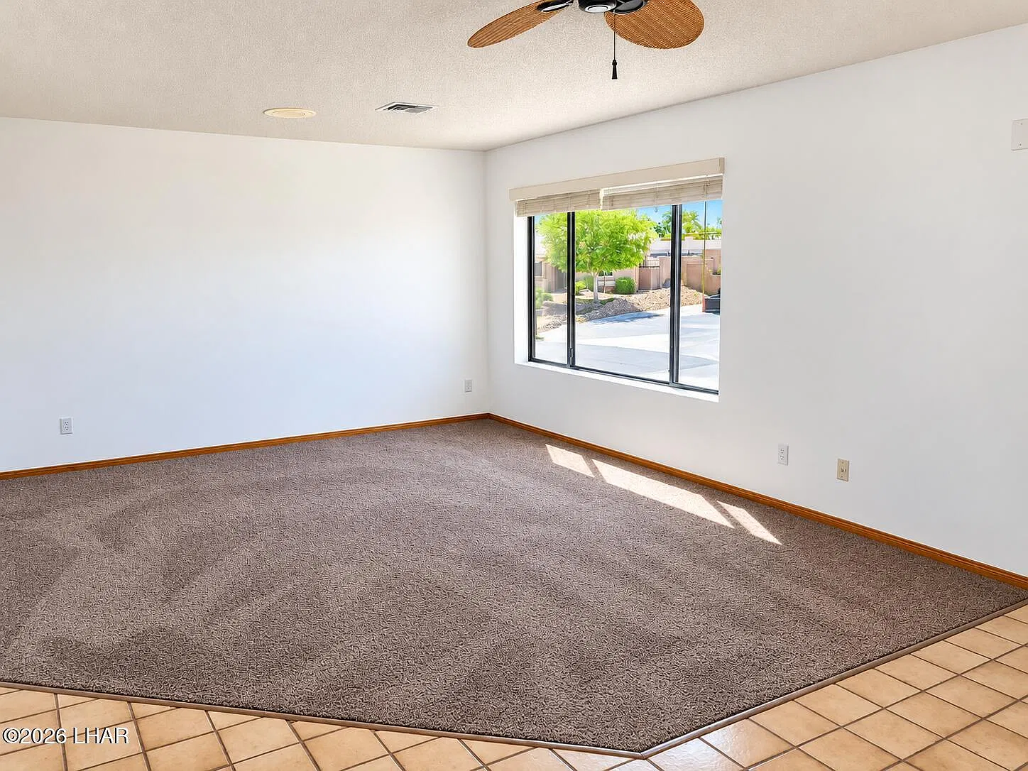 3 bed, 2.0 bath, 988 sqft, $1,350 — Photo 4