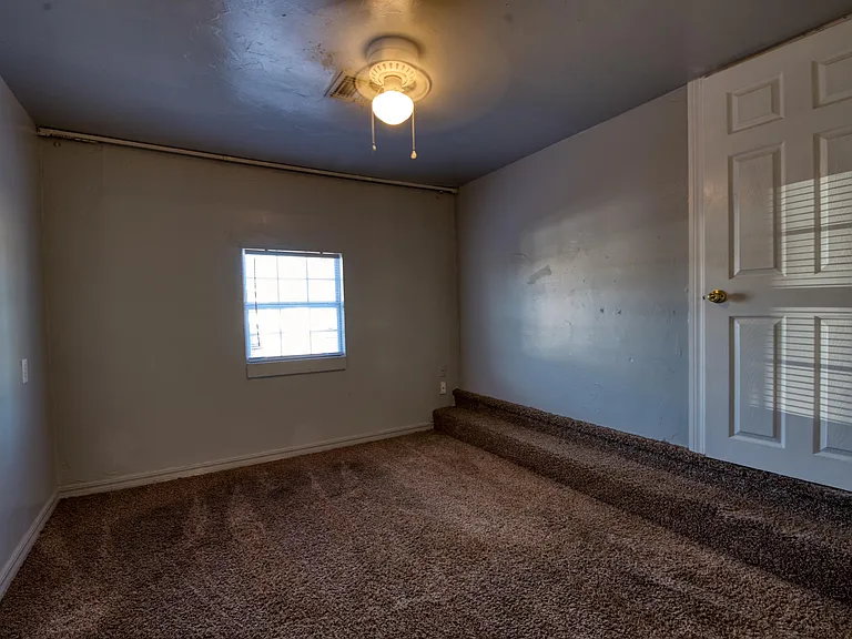 3112 Cashion Pl — Photo 9