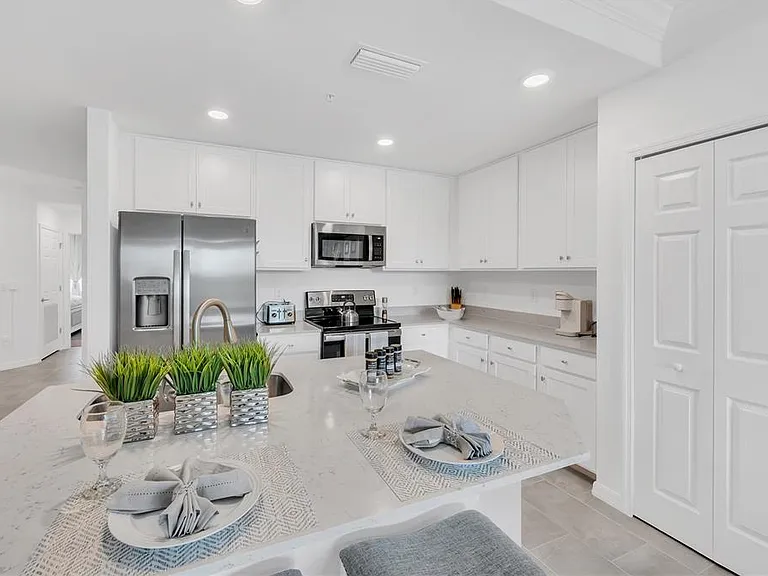 18114 Gawthrop Dr #201 — Photo 19