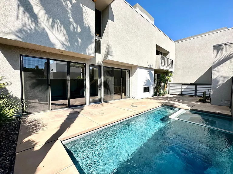 1518 E Baristo Rd — Photo 34