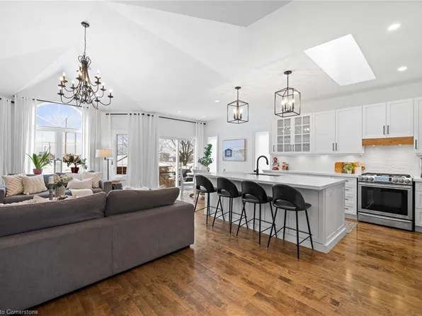 4294 Sarazen Dr, Burlington, ON L7M 4Y9