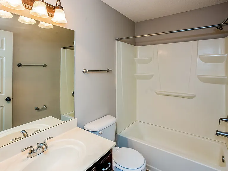 7911 Ridgedale Dr — Photo 10