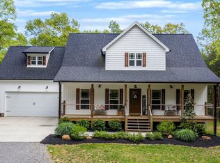 116 Central Ave, Benton, TN 37307