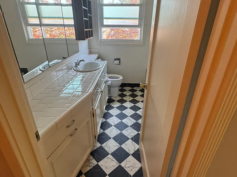 4727 Belfast Ave — Photo 12