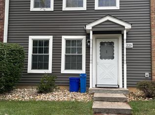 225 Constitution Cir, North Brunswick, NJ 08902