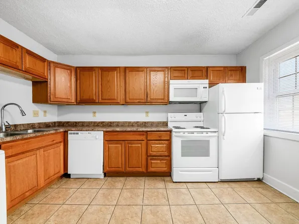 1378 1/2 Indianola Ave, Columbus, OH