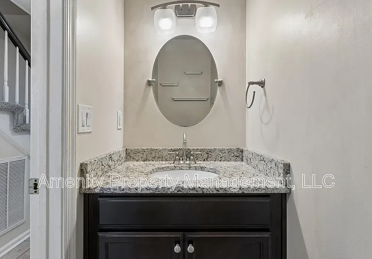 1012 Austenwood Ct — Photo 22