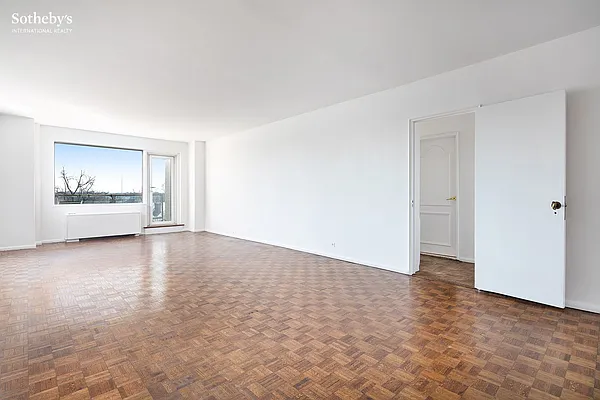 Sold by Sotheby's International Realty | media 17