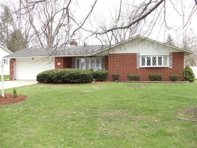 1st image of 852 Wayne Dr