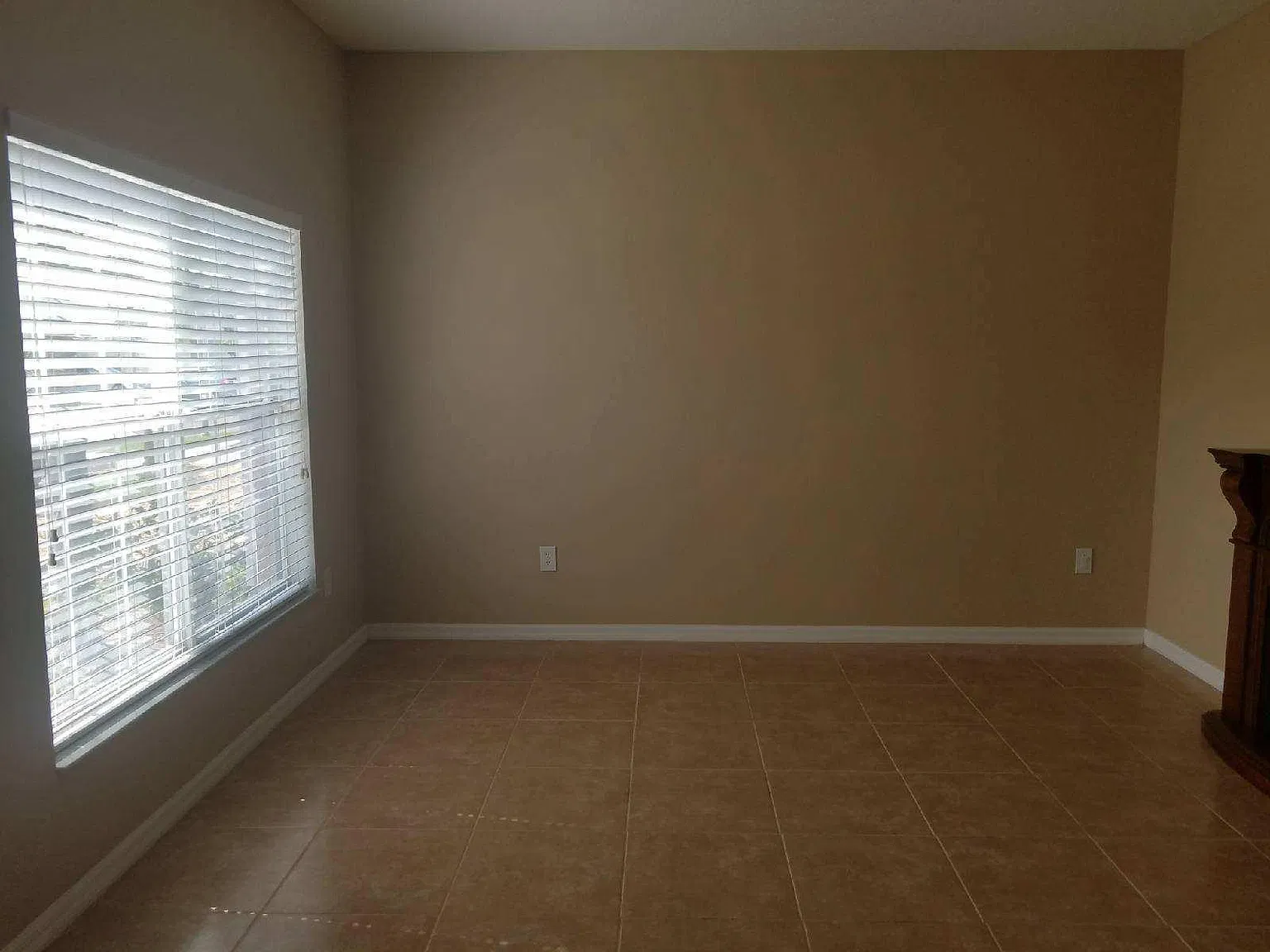 3 bed, 1860 sqft, $2,380 — Photo 4