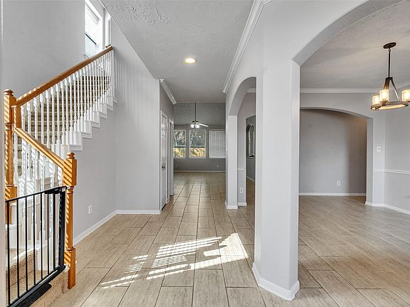 3rd image of 2615 Fern Lacy Dr