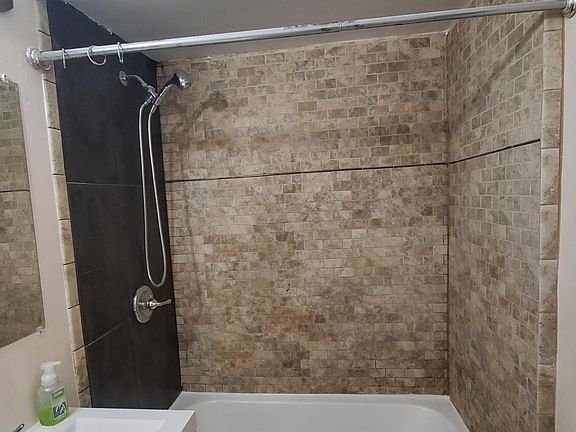 4th image of 3703 Laurel Ave Floor 1