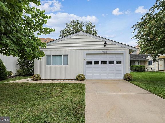 2nd image of 15402 Bramblewood Dr #18-B