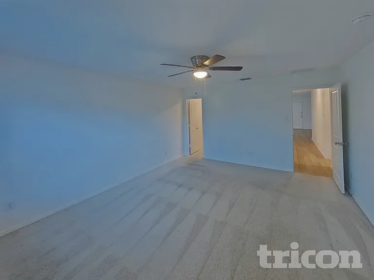 617 Dashwood Dr — Photo 6