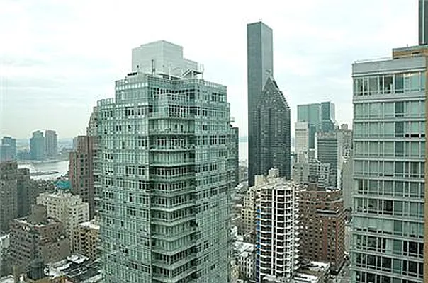 Sold by Trump International Realty | media 17