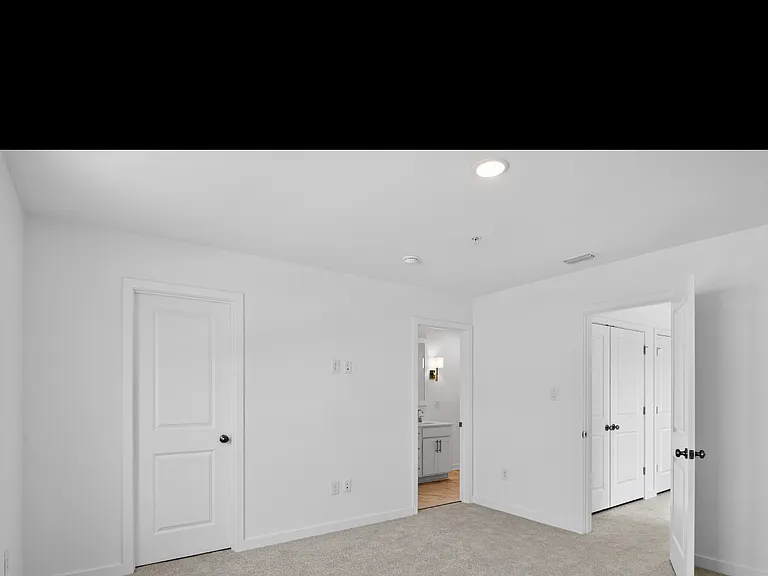 214 Clement Loop — Photo 3