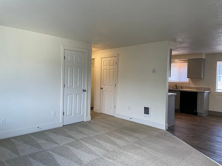 DW1712 - Woodland Heights — Photo 5