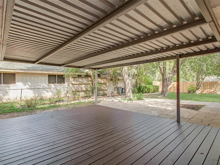 1806 Cypress Dr — Photo 20