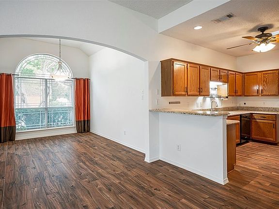 5th image of 1800 Bachman Ct