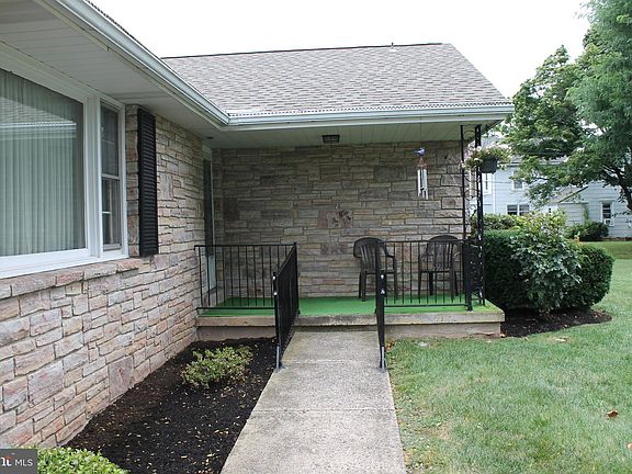 3rd image of 2221 N Main Kumry Rd