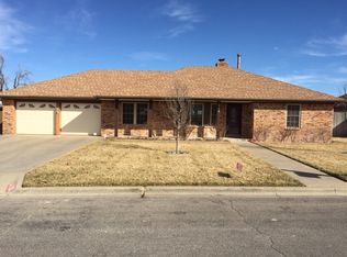 1705 Texas St, Perryton, TX 79070