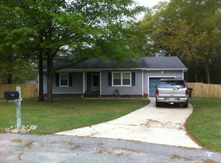 6828 Foxton Ct, Fayetteville, NC 28304