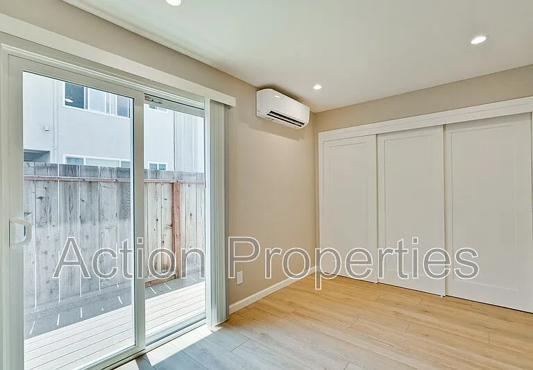 370 Camille Ct — Photo 11