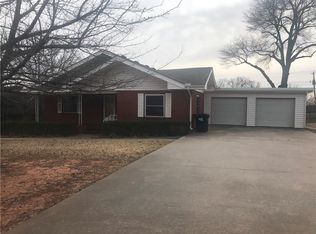 702 W Van Buren St, Purcell, OK 73080
