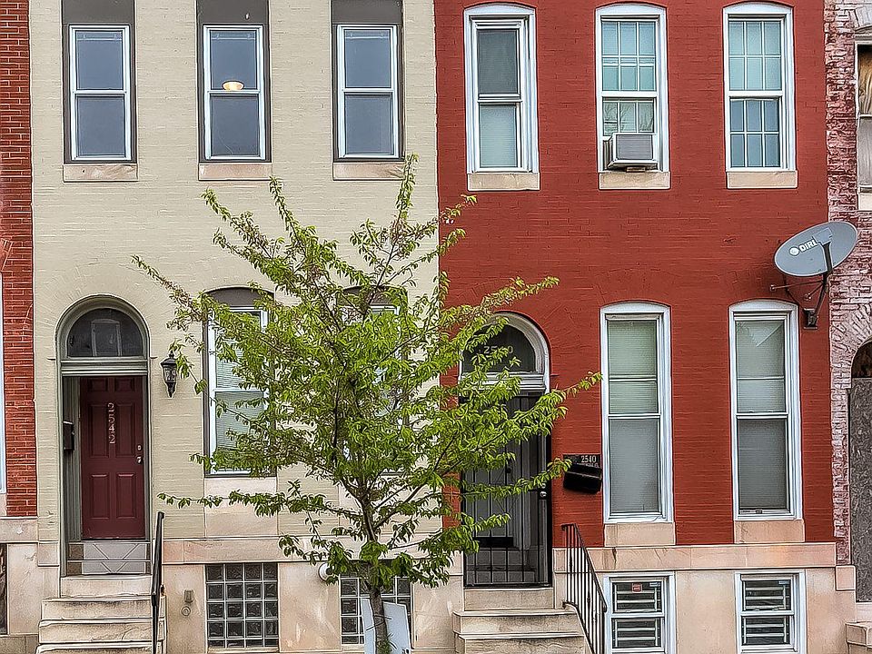 2542 is the cream building on the left.