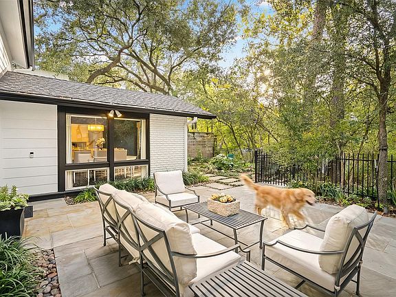 2nd image of 2115 Troon Rd