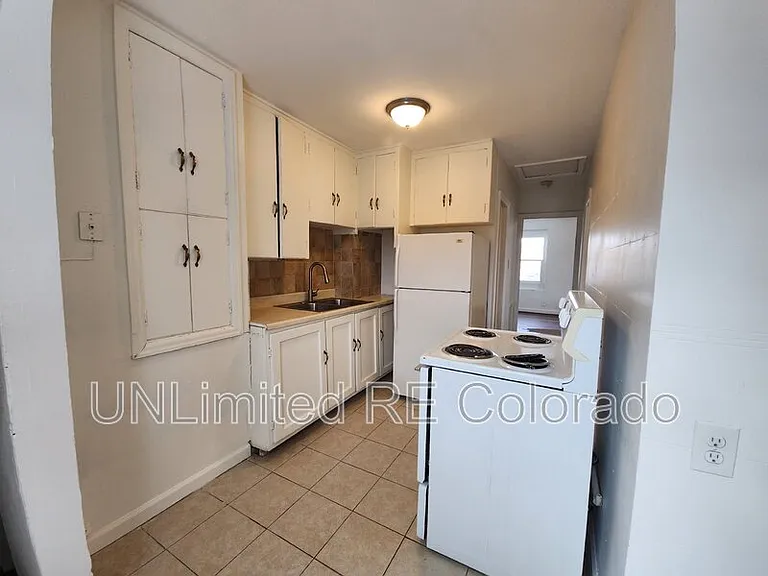 1460 Kipling St — Photo 3