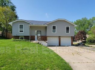 14611 NW 67th St, Kansas City, MO 64152