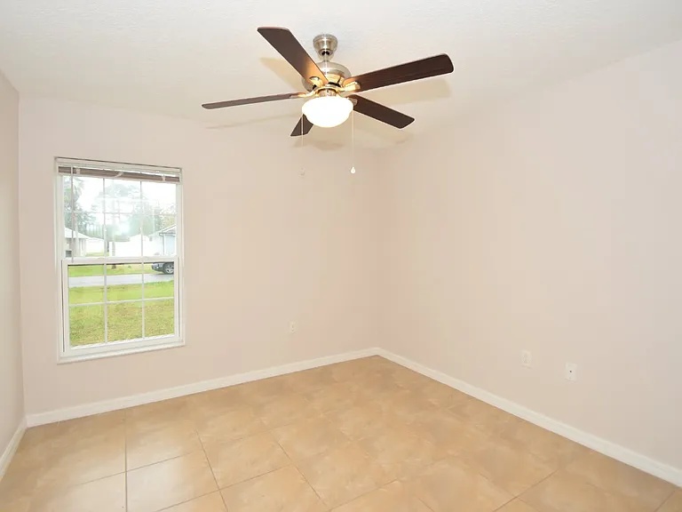 34 Renshaw Dr — Photo 15