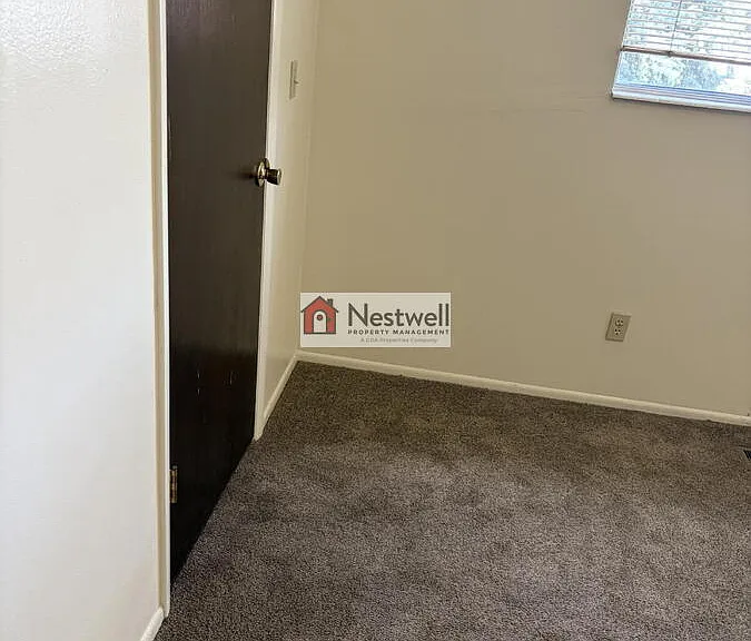 230 W Center St #14 — Photo 15