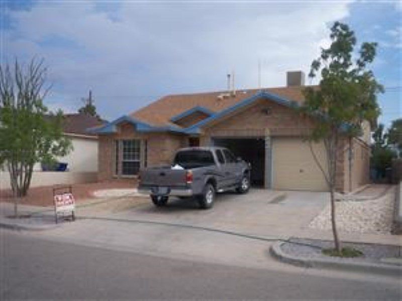 1st image of 12240 Amstater Cir