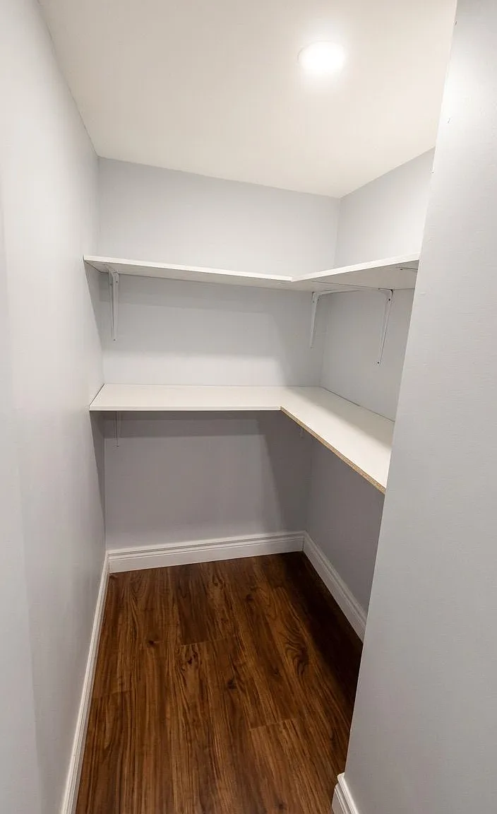 2 bed, $1,749 — Photo 3