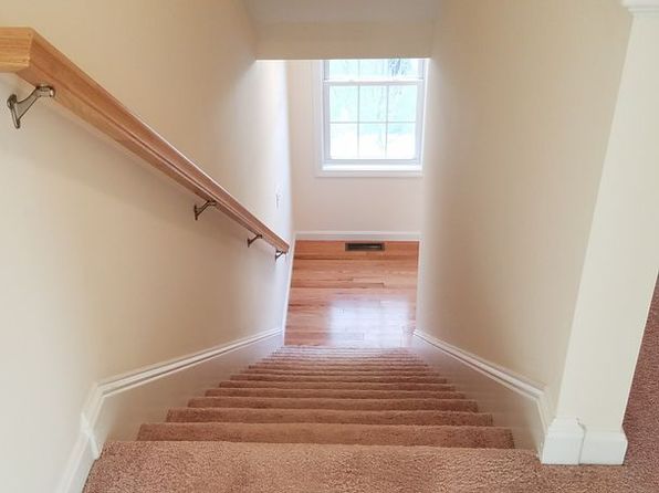 14 Split Rock Dr