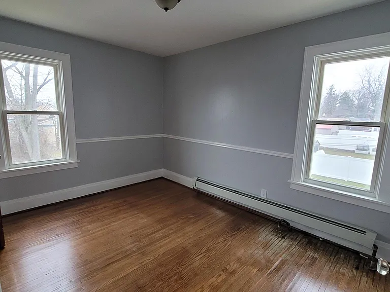 16 Godfrey St #2 — Photo 5