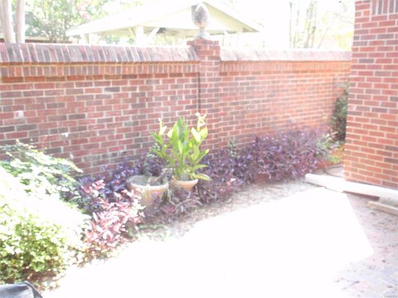 4th image of 3200 Gatsby Ln