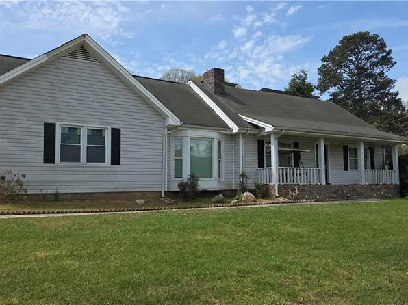 3033 Skyland Dr, Snellville, GA 30078