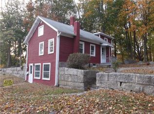 69 W Main St, Niantic, CT 06357