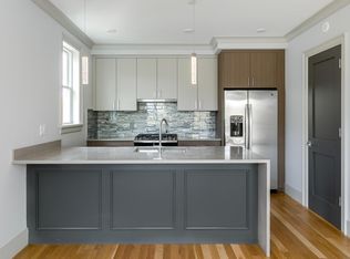 142 Willard St #1, Quincy, MA 02169