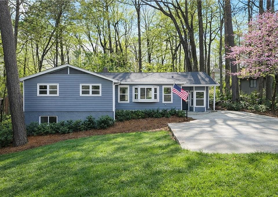 1st image of 2354 Tanglewood Cir NE