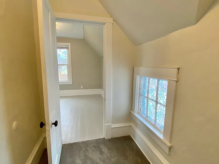 802 N Holcombe Ave — Photo 12