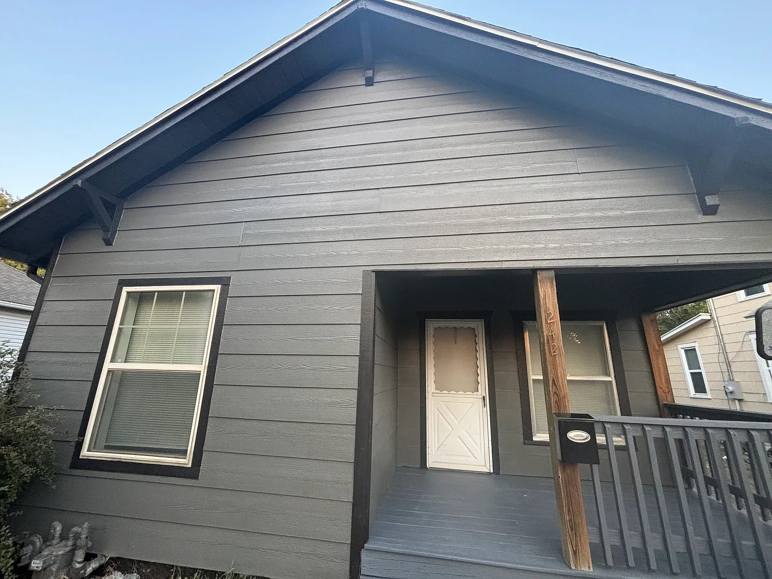 242 N Millwood Ave — Photo 3